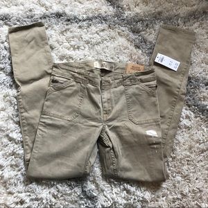 NWT Hollister 3 Tan Khaki Cargo Skinny Jean Pants